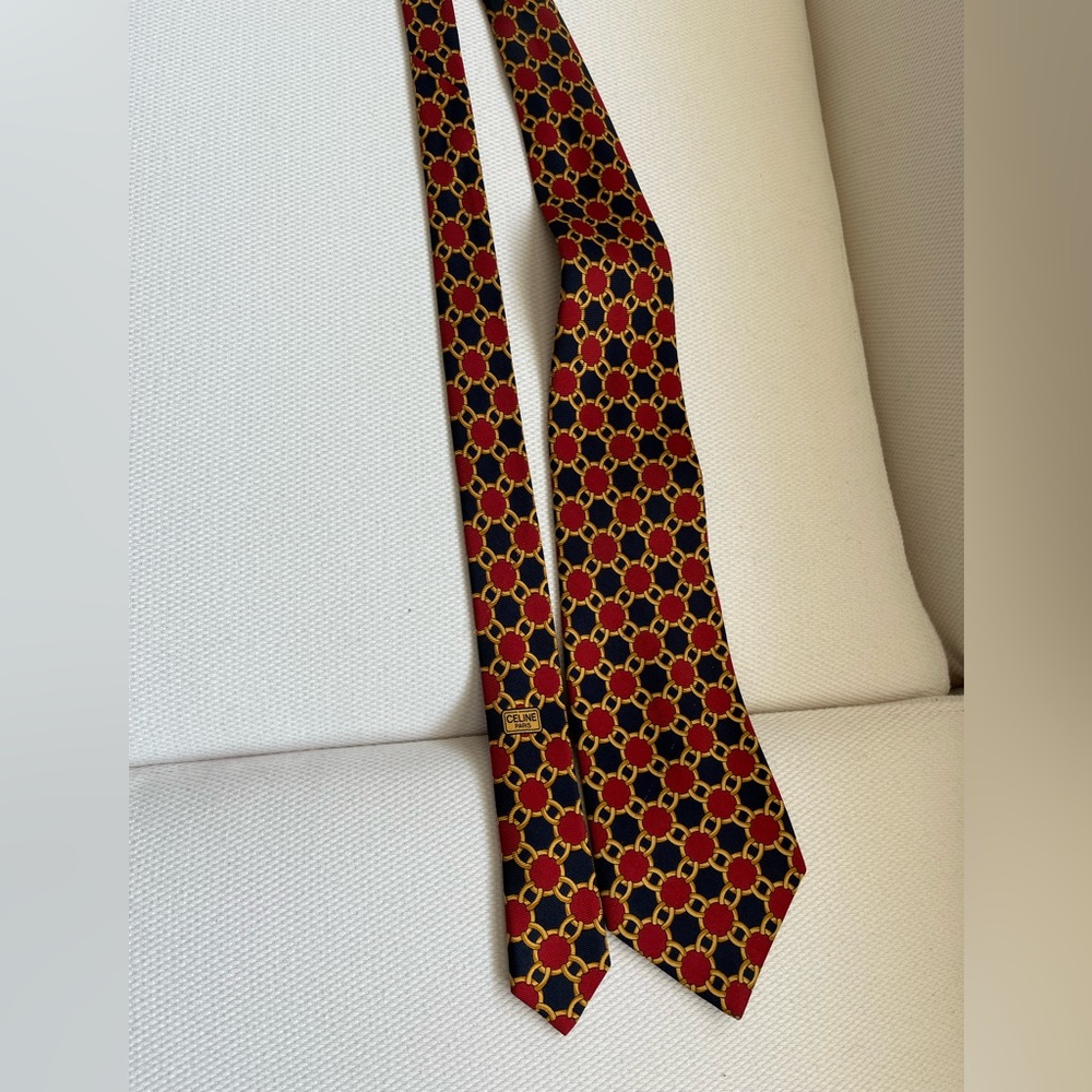 Previously owned Celine Tie. Excellent condition.